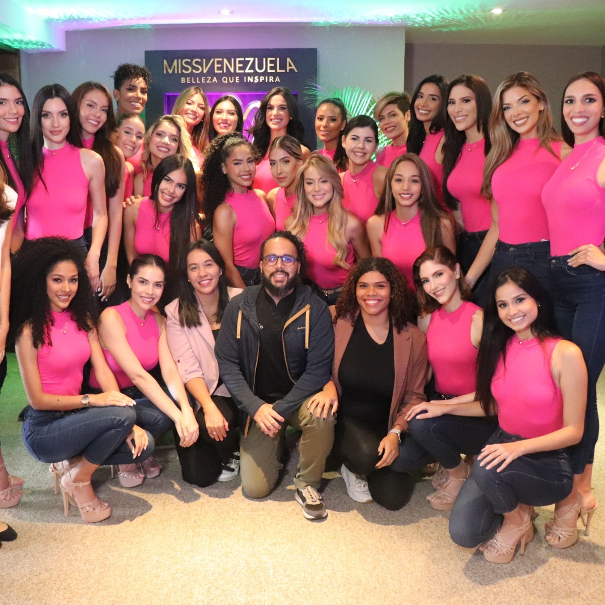 https://com-missvenezuela-w4a.s3.us-west-2.amazonaws.com/public/media/news/01JKXZVC3DMWCT7VC8EMXXPQCV.jpg