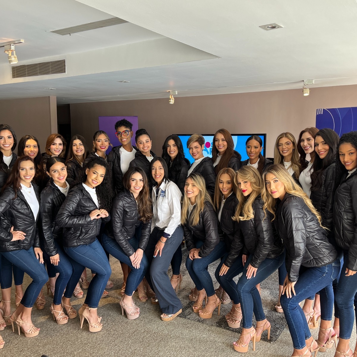 https://com-missvenezuela-w4a.s3.us-west-2.amazonaws.com/public/media/news/01JKY22ETYYEXMW219Q2NW2SKQ.jpg