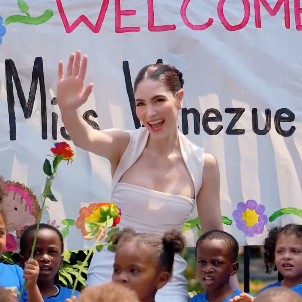 https://com-missvenezuela-w4a.s3.us-west-2.amazonaws.com/public/media/news/01K32362G42WFY5N7C11XJGM1M.png
